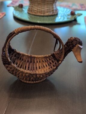Woven Wicker Duck-Shaped Basket in Brown Tones Vintage